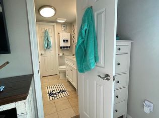 1261 Bay St, Crystal Beach, TX 77650