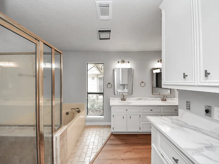 1023 Oyster Bay Dr — Photo 24