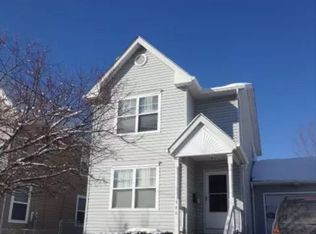 946 Lakeview Rd, Cleveland, OH 44108