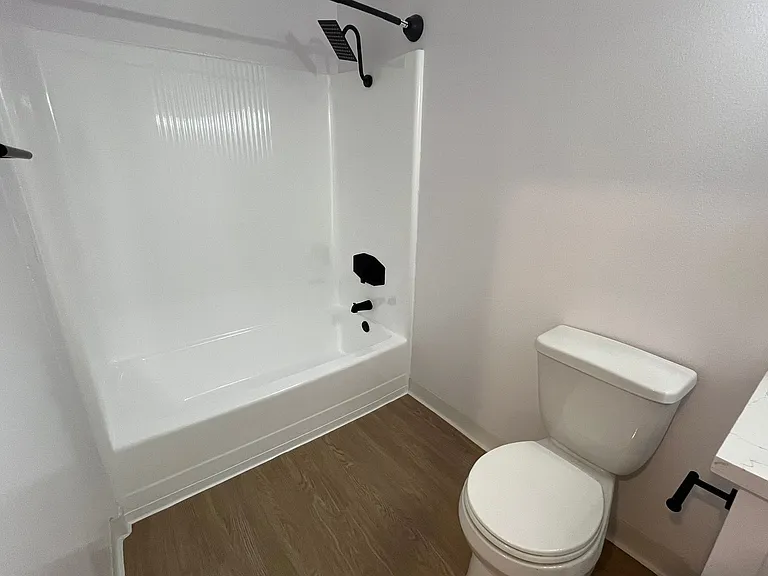 5405 Lindley Avenue — Photo 48