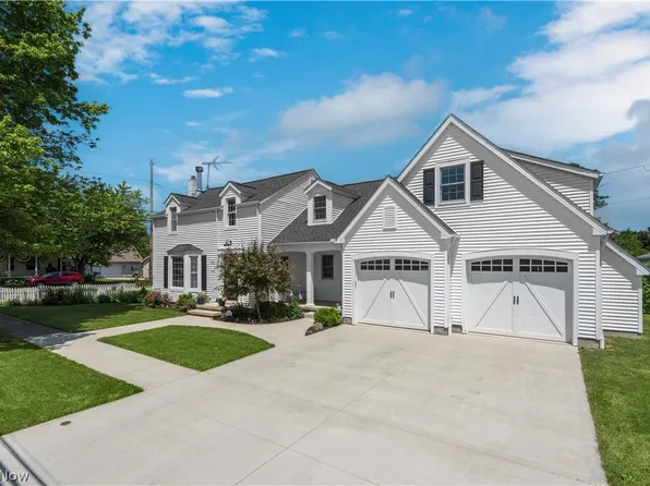 5448 South St, Vermilion, OH 44089
