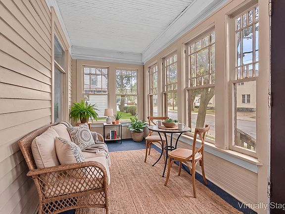 2nd image of 1512 Race St
