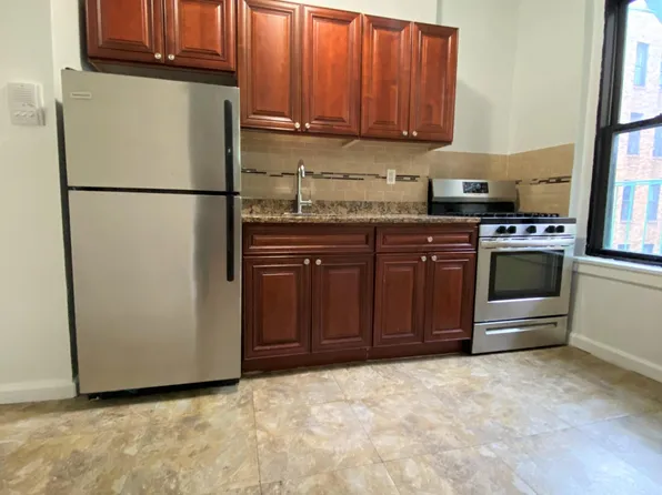 (undisclosed Address), Bronx, NY 10457