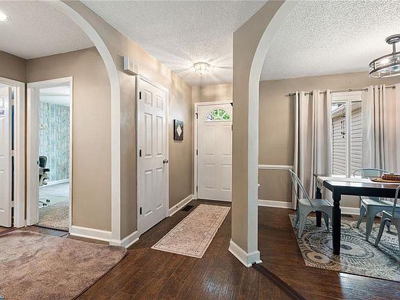 4th image of 1830 Camden Forest Dr