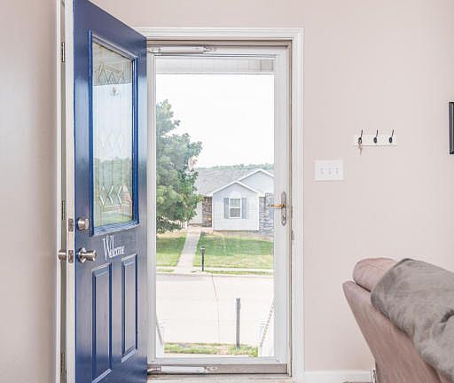 4th image of 3908 Buckingham Park