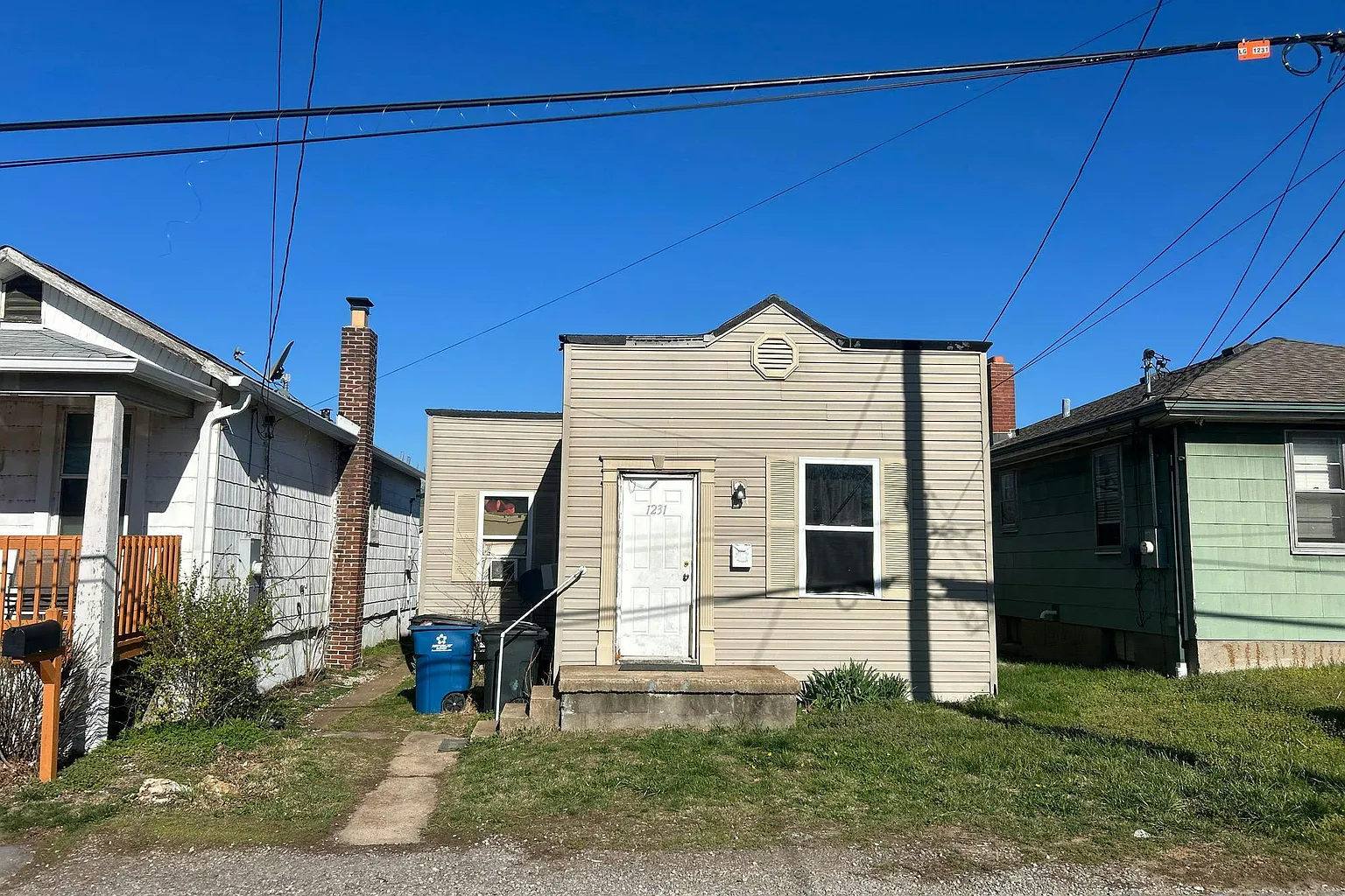 1231 Dammert Ave photo 1