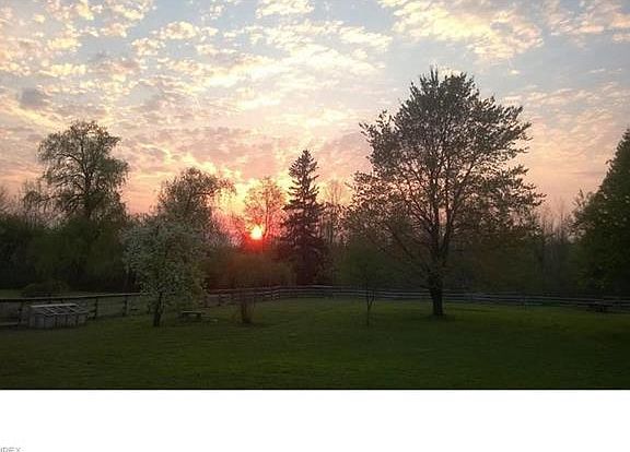 3rd image of 12379 Valley View Dr