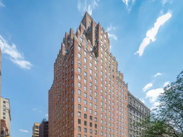 752 West End Avenue image 1 of 12