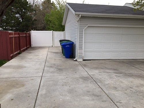 3rd image of 3802 W 8920 S