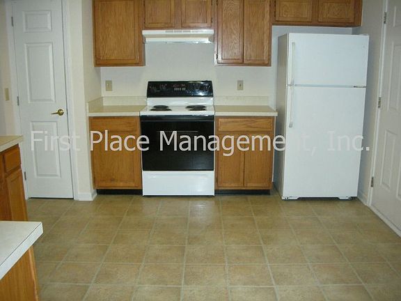 3rd image of 2928 Tuscarora Trl
