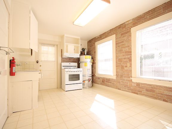 5th image of 1077 W Dana St APT A