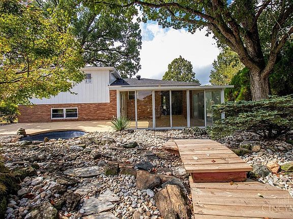 2nd image of 8586 Monticello Dr