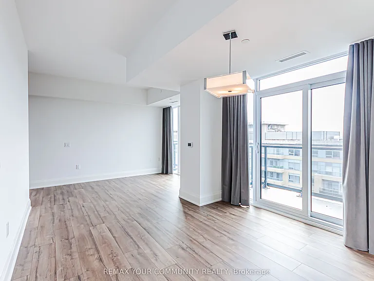 700 Sheppard Ave W #904 — Photo 5