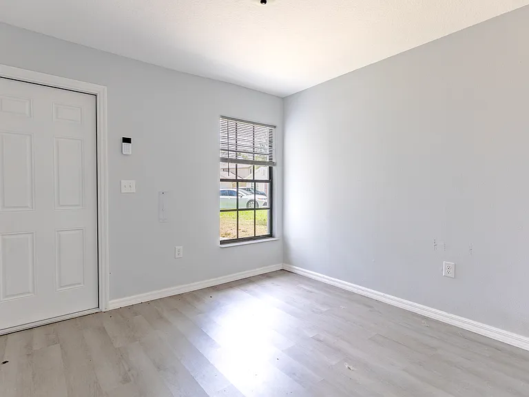 1306 Bramblewood Dr — Photo 9