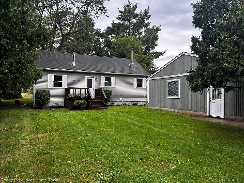 2nd image of 7189 Orchid Rd