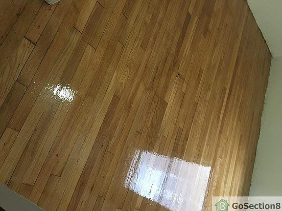 4th image of 8215 S Eberhart Ave #2