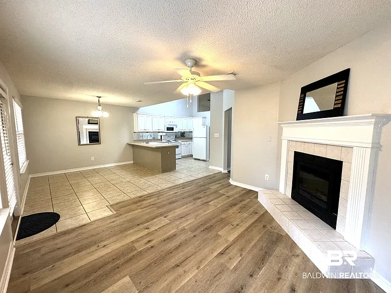 9964 Hollowbrook Ave — Photo 16