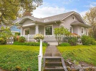 3233 NE Skidmore St, Portland, OR 97211