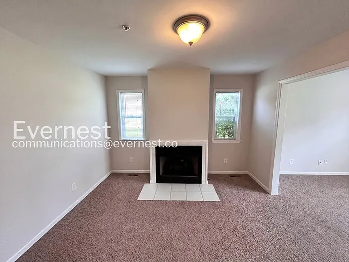 701 Vineland Ct — Photo 10