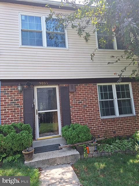 2nd image of 9037 Congress Pl