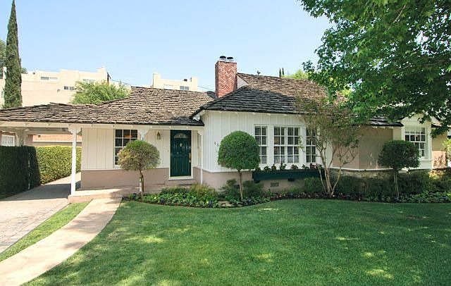 1st image of 4608 Willowcrest Ave