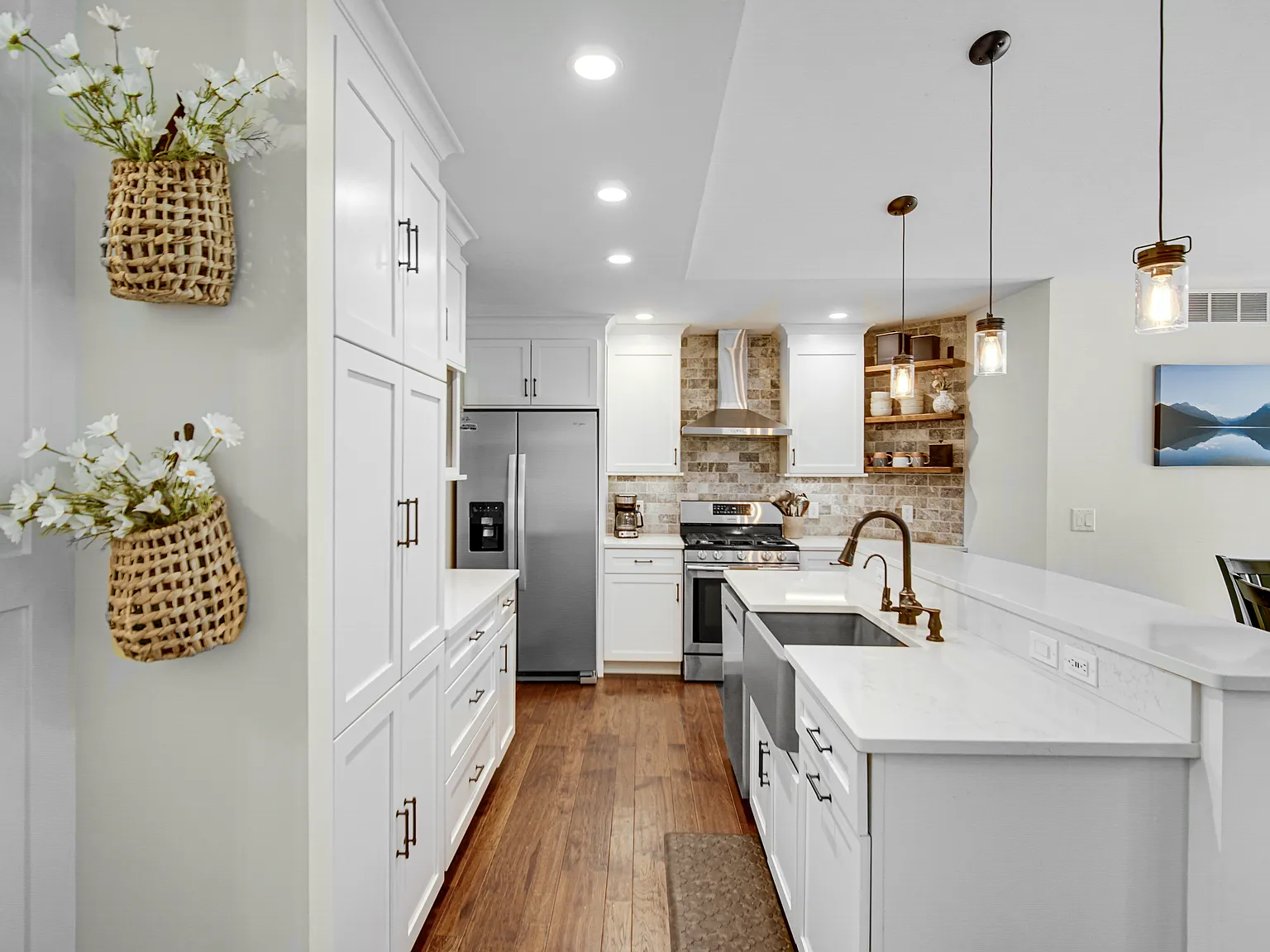 4 bed, $5,100 — Photo 3