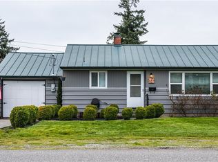 557 SE Glencoe St, Oak Harbor, WA 98277