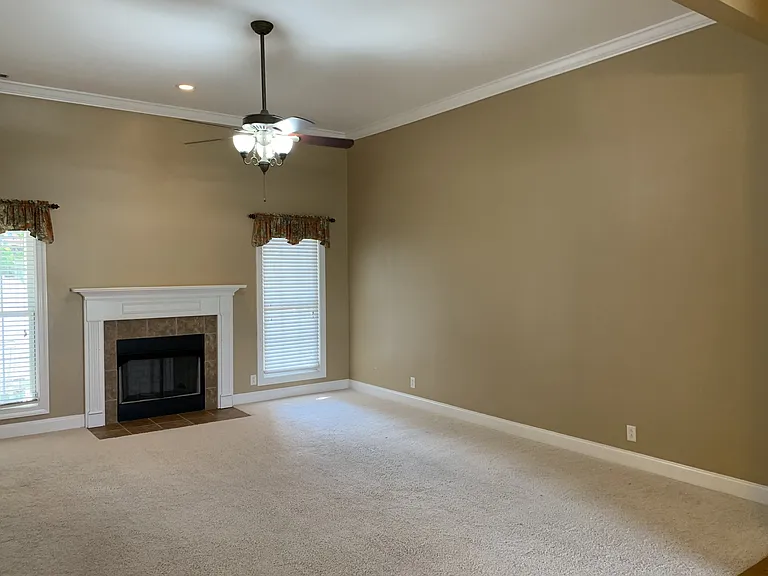 2715 Dora Elizabeth Ct — Photo 4