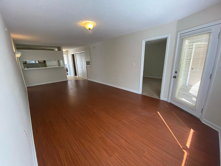Lake Park Co-living Rooms — Photo 27