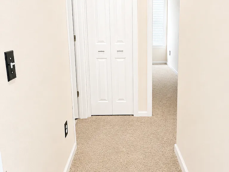 11092 Craig Hill Ct — Photo 5