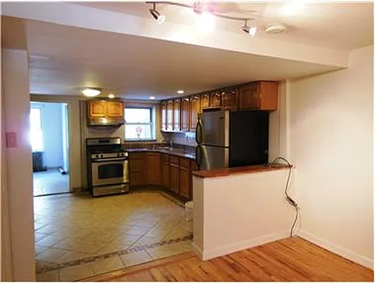 Rented by Douglas Elliman | media 24