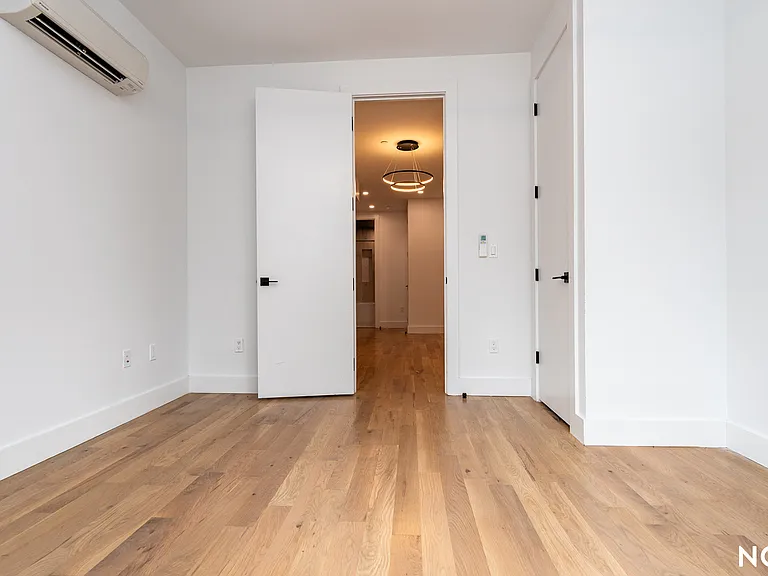156 Martense St #1G — Photo 12