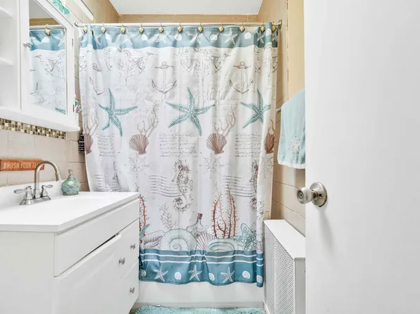 25-37 48th Street image 16 of 26