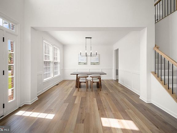5th image of 4 Turner Ct