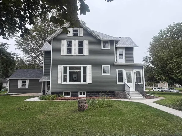 405 S Main St, Holstein, IA 51025