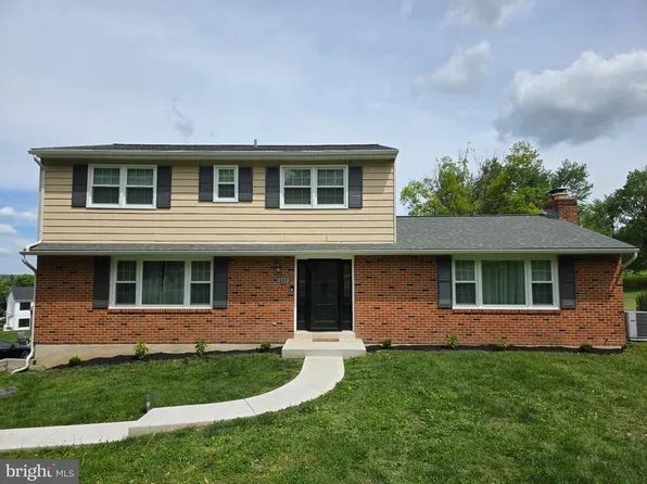 111 Skyline Dr, Landenberg, PA 19350