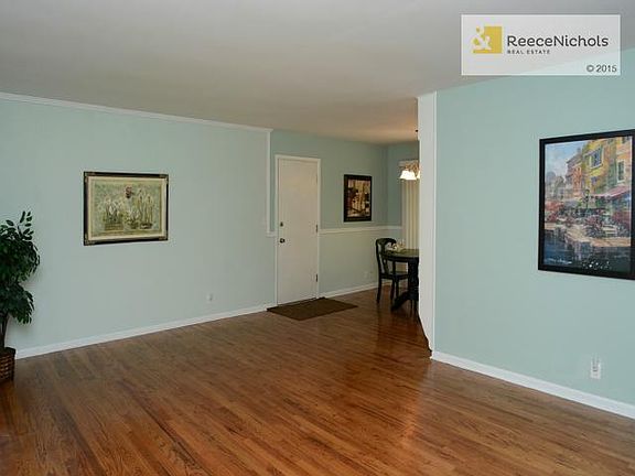 3rd image of 6009 Claremont Ave