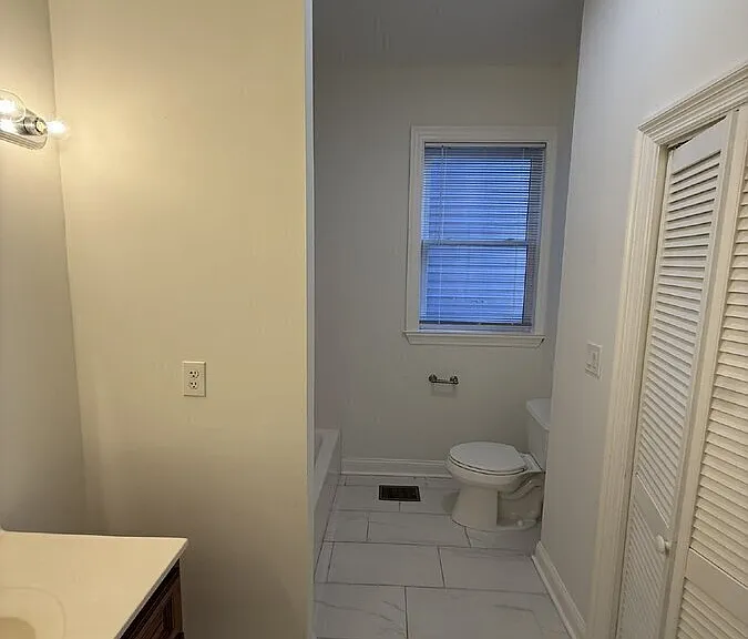 2235 Whitaker St — Photo 16