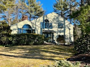 356 Station Rd, Amherst, MA 01002