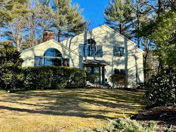 356 Station Rd, Amherst, MA 01002