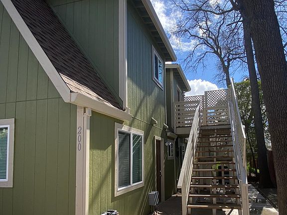 4th image of 3832 9th Ave #200