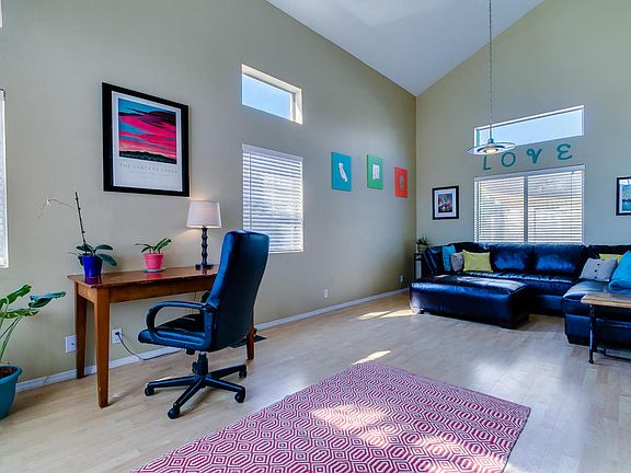 5th image of 10543 Rockcliff Ct NW
