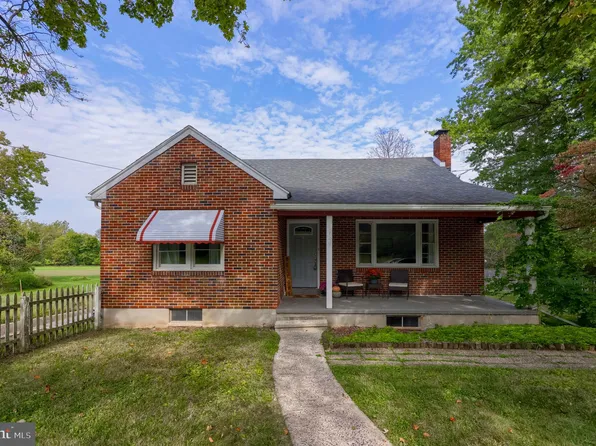 729 Fritztown Rd, Reading, PA 19608