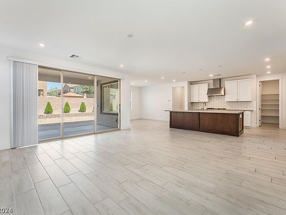 5th image of 7150 Galaxy Dune St