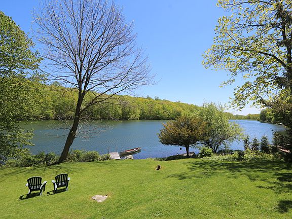 2nd image of 132 Macgregor Dr