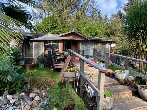 5115 Meyers Ave, Eureka, CA 95503