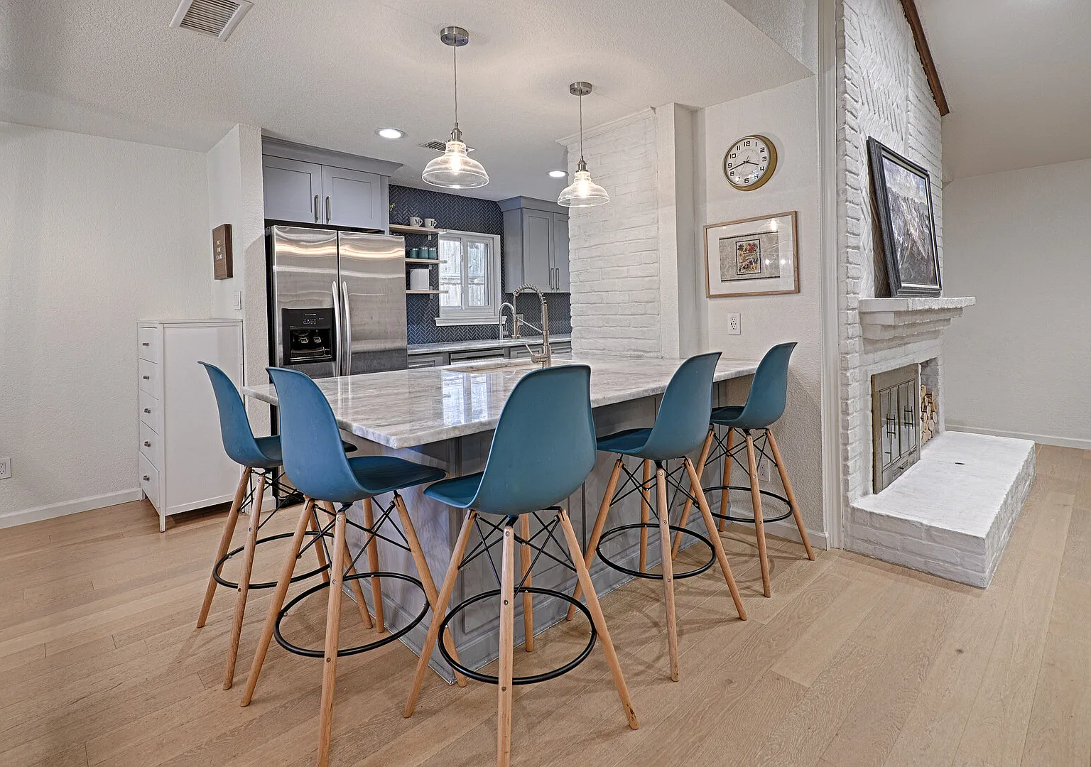 Lovely, Fully Updated Lake Highlands Home — Photo 4