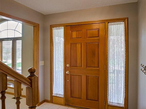 3rd image of 13627 Hillsborough Dr