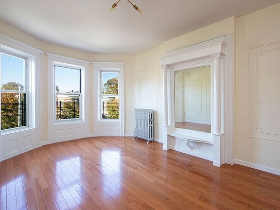 4th image of 371 E 26th St #3