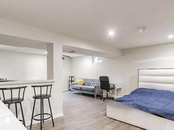 5th image of 10801 Winston Churchill Ct